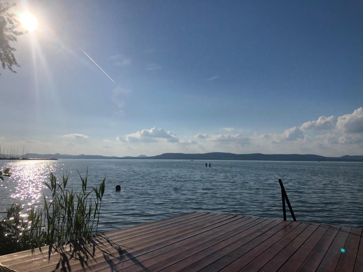 Sunny Private Beach Balatonlelle Buitenkant foto